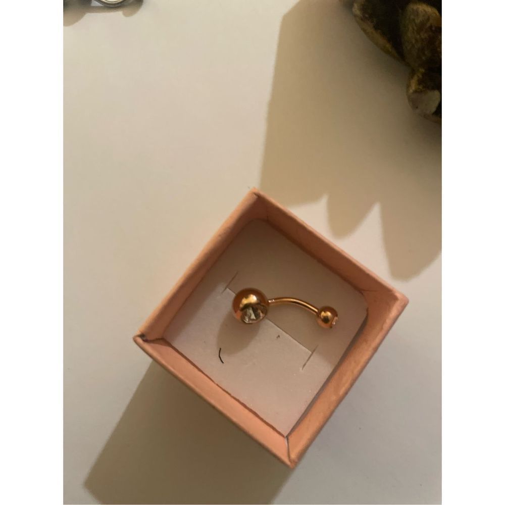 GOLD SAPPHIRE BELLY RING - Picture 5 of 5